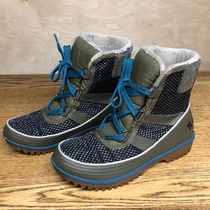 sorel green winter boots